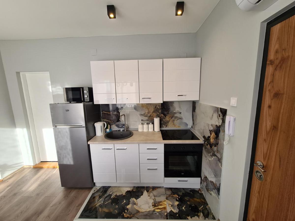 Grey & Sunny Apartments ザイェチャル エクステリア 写真