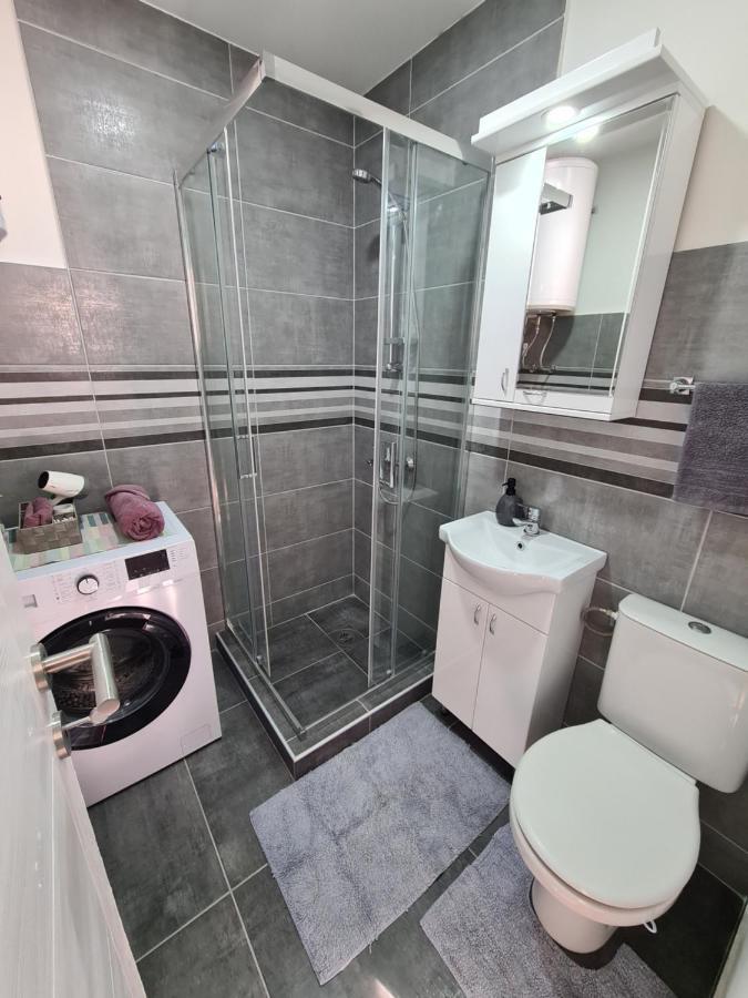 Grey & Sunny Apartments ザイェチャル エクステリア 写真