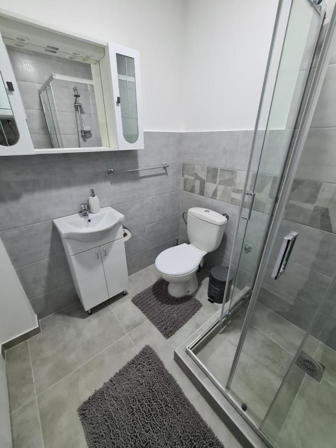 Grey & Sunny Apartments ザイェチャル エクステリア 写真